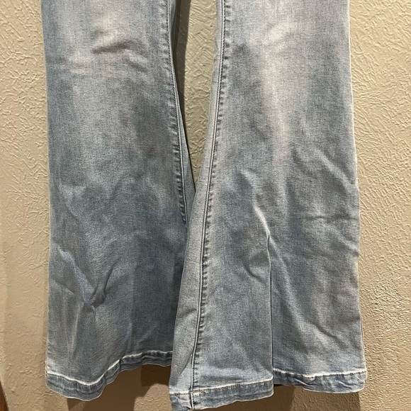 We The Free Light Blue Flare Jeans In Excellent Condition Size 31 - Picture 3 of 4